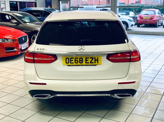 MERCEDES E-CLASS E 220 D AMG LINE PREMIUM - 4886 - 8