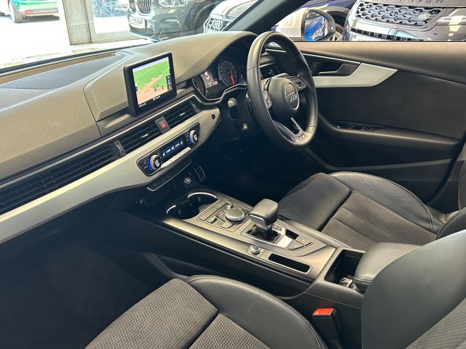 AUDI A4 TFSI S LINE MHEV - 5674 - 2