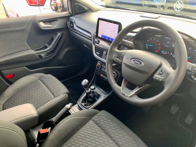 FORD PUMA TITANIUM - 5920 - 14