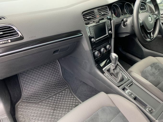 VOLKSWAGEN GOLF GT EDITION TDI BLUEMOTION TECHNOLOGY DSG - 5813 - 10