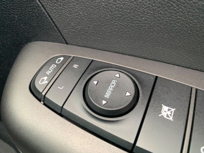 KIA SPORTAGE 2 ISG - 5792 - 18