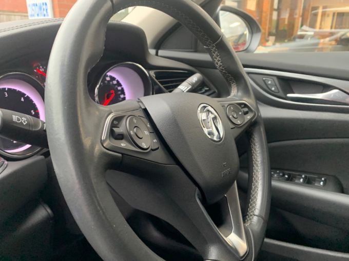 VAUXHALL INSIGNIA GRAND SPORT SE NAV - 5912 - 13