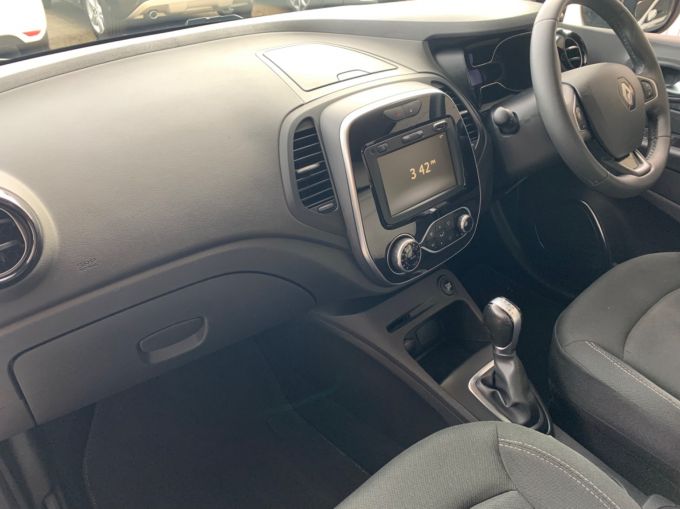 RENAULT CAPTUR ICONIC DCI - 5107 - 11