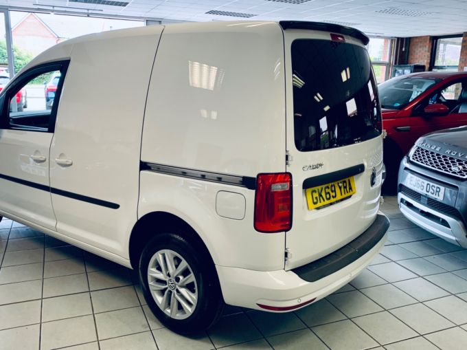 VOLKSWAGEN CADDY C20 TDI HIGHLINE - 5014 - 10