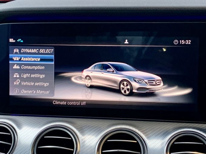 MERCEDES E-CLASS E 220 D SE - 5956 - 21