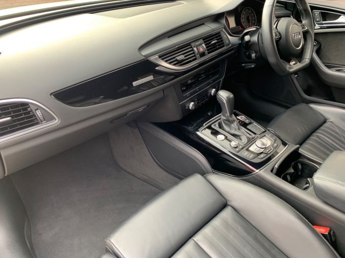 AUDI A6 AVANT TFSI BLACK EDITION - 5981 - 11