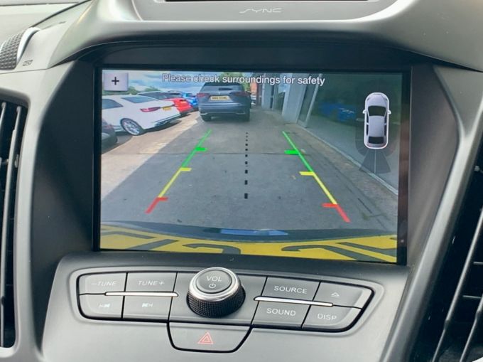 FORD KUGA ST-LINE X - 5725 - 17