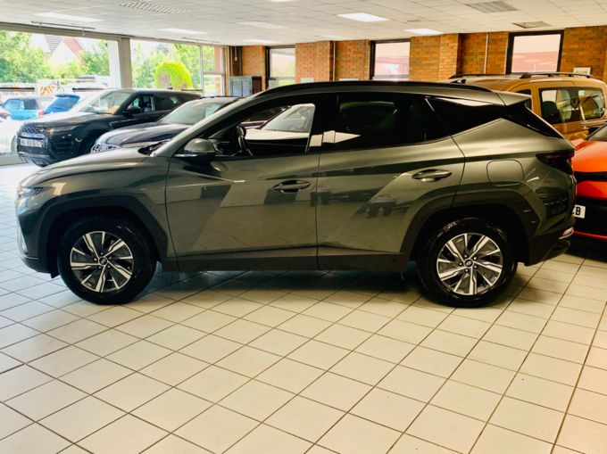 HYUNDAI TUCSON T-GDI SE CONNECT - 5720 - 10