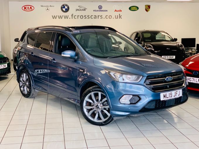 FORD KUGA ST-LINE X - 5725 - 1