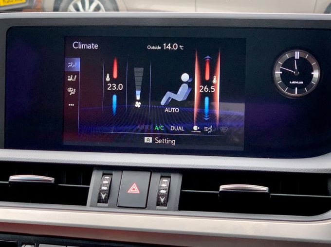 LEXUS ES 300H F SPORT - 5881 - 18