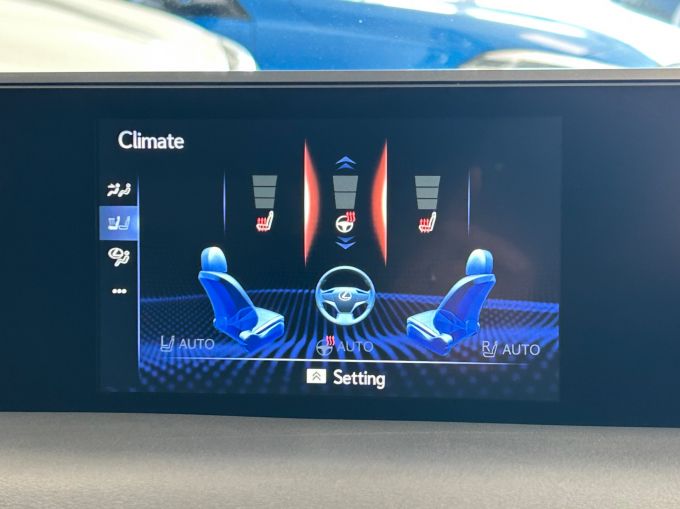 LEXUS UX 250H - 5672 - 25