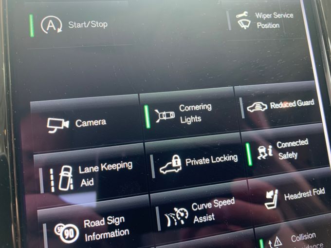 VOLVO S90 D4 MOMENTUM PLUS - 5767 - 16