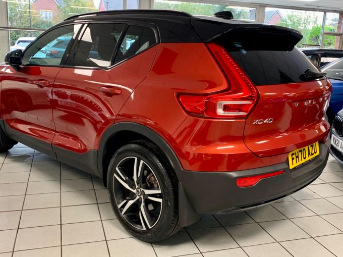 VOLVO XC40 B4 R-DESIGN MHEV - 5871 - 10