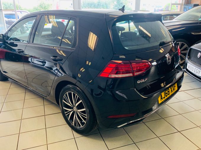 VOLKSWAGEN GOLF SE NAVIGATION TSI EVO DSG - 5106 - 8