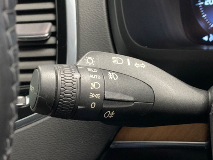 VOLVO XC90 D5 POWERPULSE INSCRIPTION AWD - 5931 - 24