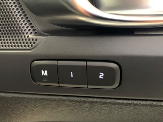 VOLVO XC40 RECHARGE T5 INSCRIPTION PRO - 5923 - 13