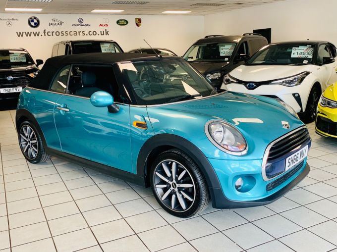 MINI CONVERTIBLE COOPER - 5704 - 6