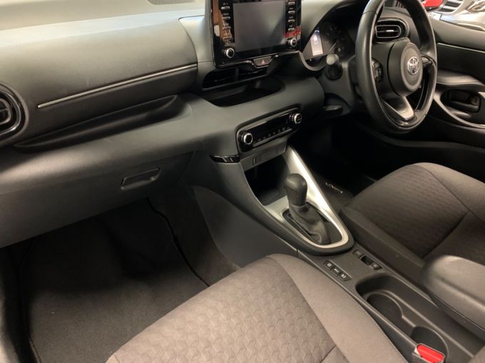 TOYOTA YARIS ICON FHEV - 5967 - 9