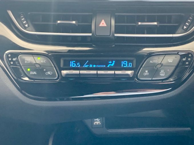 TOYOTA CHR EXCEL - 5737 - 19