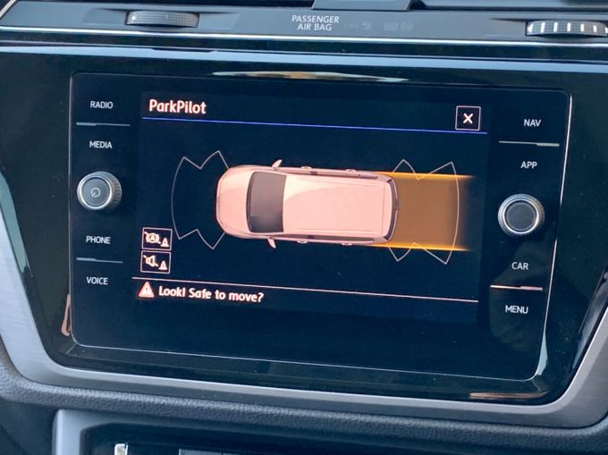 VOLKSWAGEN TOURAN SE FAMILY TDI DSG - 5932 - 8