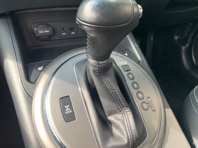 KIA SPORTAGE CRDI KX-4 - 5815 - 13