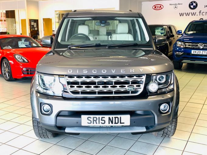 LAND ROVER DISCOVERY SDV6 HSE - 4638 - 4