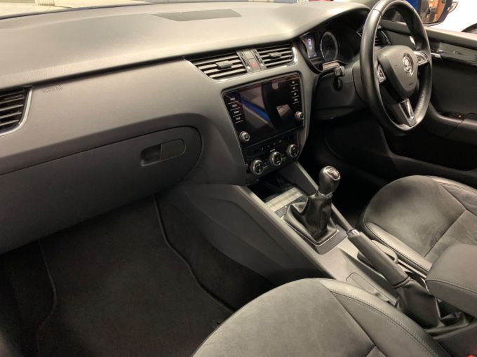 SKODA OCTAVIA SE L TSI - 5935 - 10