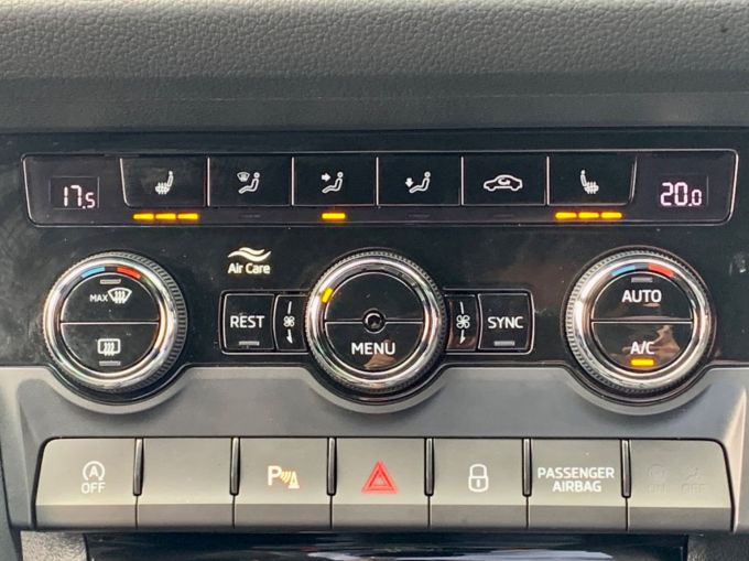 SKODA KODIAQ SPORTLINE TDI SCR DSG - 5785 - 19