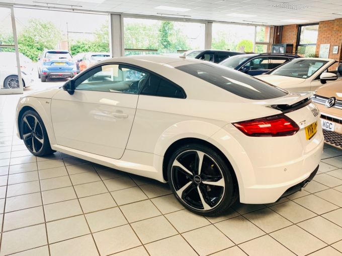 AUDI TT TFSI BLACK EDITION - 5709 - 12