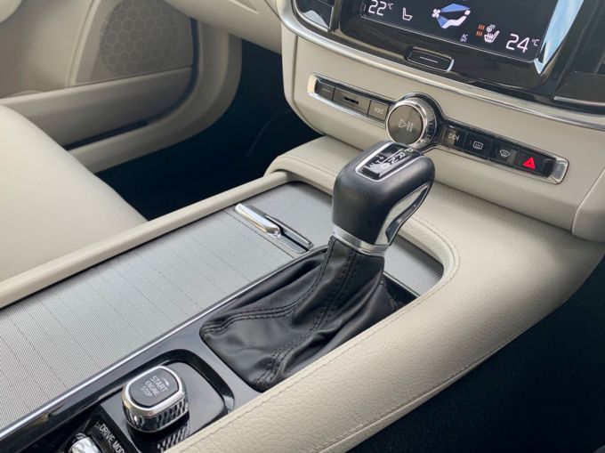 VOLVO V90 D4 CROSS COUNTRY PRO AWD - 5893 - 20