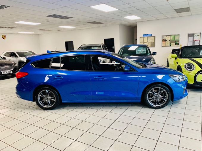 FORD FOCUS ST-LINE TDCI - 5891 - 6