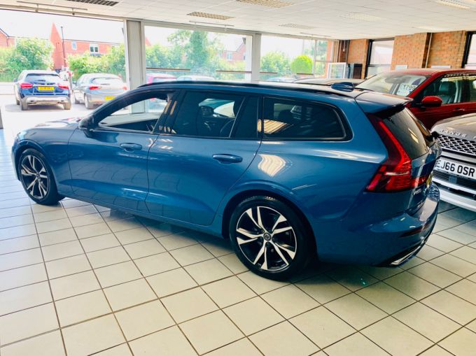 VOLVO V60 D3 R-DESIGN PLUS - 5019 - 9