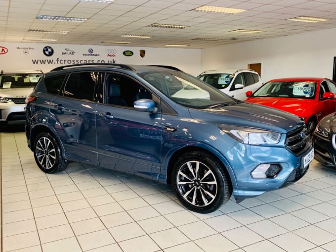 FORD KUGA ST-LINE TDCI - 4890 - 4