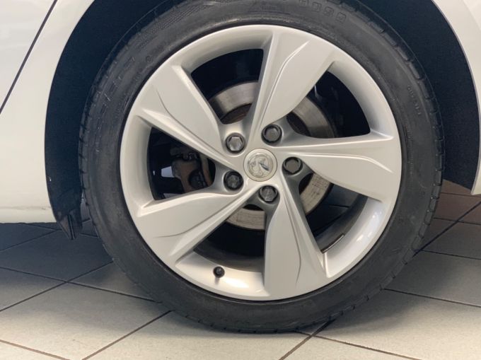 VAUXHALL INSIGNIA SPORTS TOURER SRI NAV - 5730 - 25