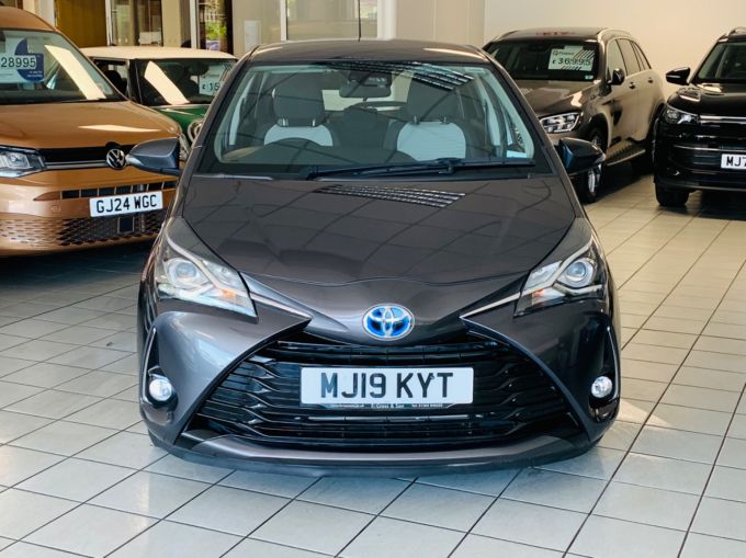 TOYOTA YARIS VVT-I ICON TECH - 5724 - 3