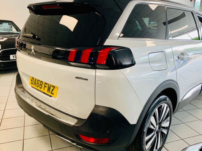 PEUGEOT 5008 BLUEHDI S/S GT LINE PREMIUM - 5789 - 7