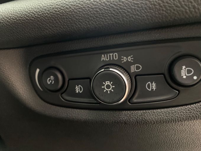 VAUXHALL INSIGNIA GRAND SPORT SE NAV - 5912 - 19