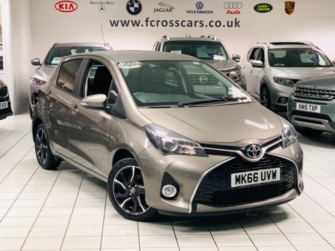 TOYOTA YARIS VVT-I DESIGN TSS - 5157 - 1