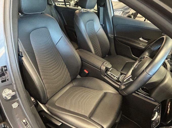 MERCEDES A-CLASS A 180 SE - 5691 - 18