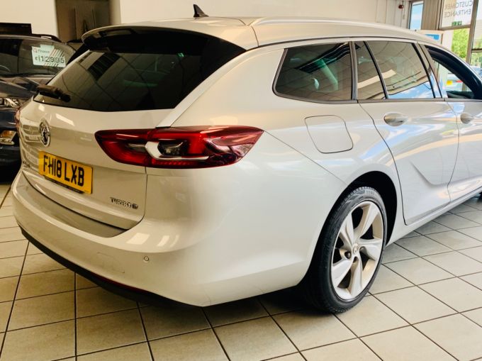 VAUXHALL INSIGNIA SPORTS TOURER SRI NAV - 5730 - 7