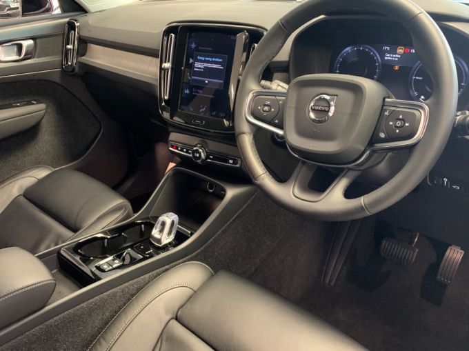 VOLVO XC40 RECHARGE T5 INSCRIPTION PRO - 5923 - 11