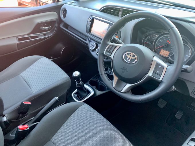 TOYOTA YARIS VVT-I ICON - 5735 - 14