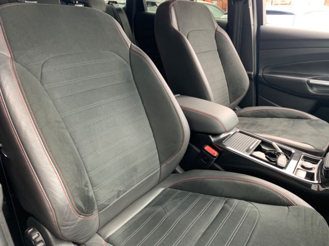 FORD KUGA ST-LINE TDCI - 4890 - 11