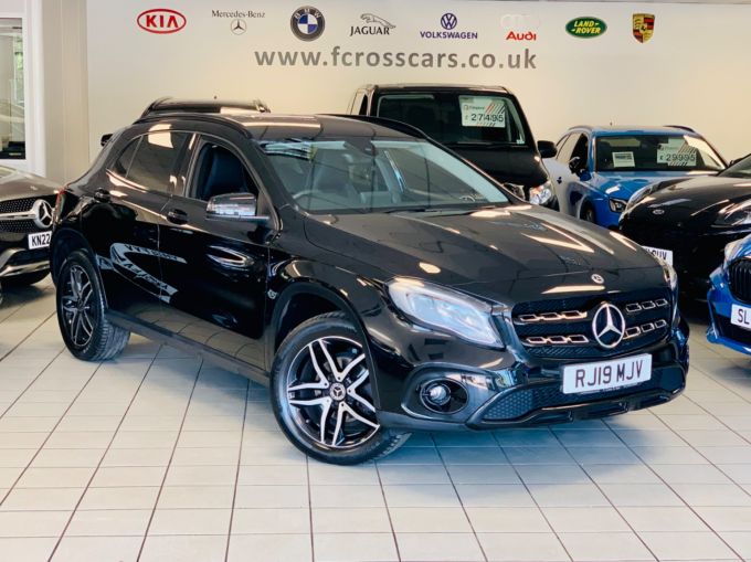 MERCEDES GLA-CLASS GLA 180 URBAN EDITION - 5682 - 1