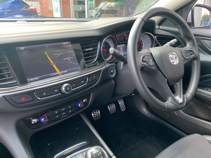 VAUXHALL INSIGNIA SPORTS TOURER SRI NAV - 5730 - 12