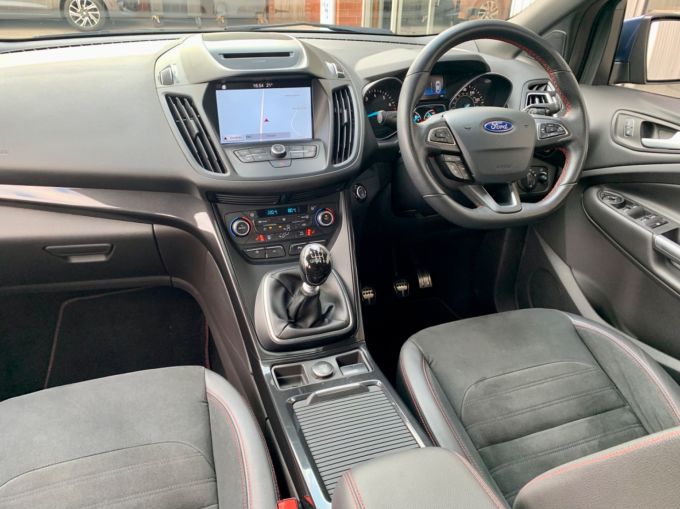 FORD KUGA ST-LINE X - 5725 - 11