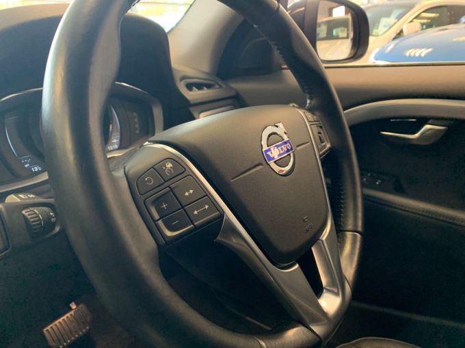 VOLVO V70 D5 SE LUX SAT NAV - 5163 - 13