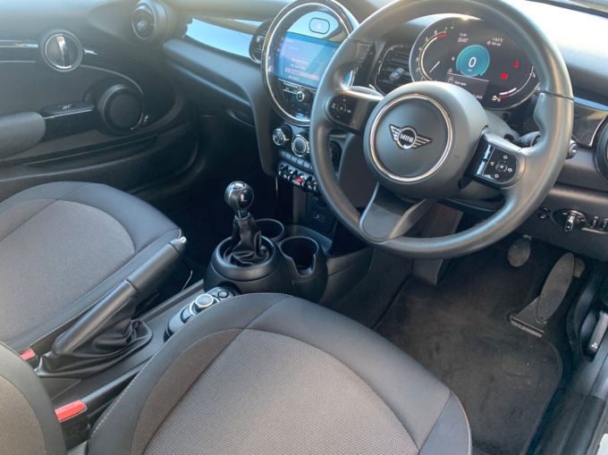 MINI HATCH COOPER CLASSIC - 5914 - 11