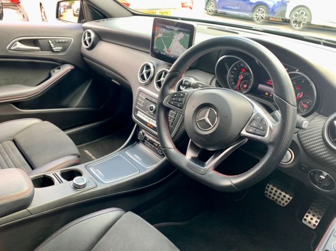MERCEDES A-CLASS Delivering to Doncaster - 5697 - 14