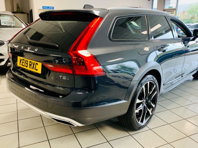 VOLVO V90 T5 CROSS COUNTRY PLUS AWD - 5855 - 7